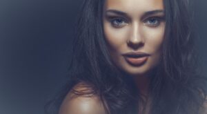 Cuidados para el cabello oscuro