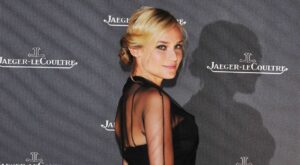 Cómo hacerse un moño italiano