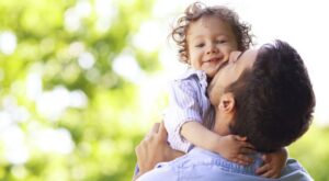 «No ayudo a mi mujer con los niños ni con las tareas de casa». ¿Por qué este artículo se ha vuelto viral?