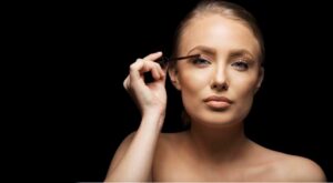 Consigue una mirada impactante y duradera con tan solo un gesto