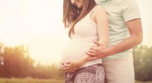 ¿Cómo funcionan los test de embarazo? Te contamos todo lo que debes saber