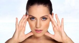 Adiós a la flacidez del rostro (sin cirugía)