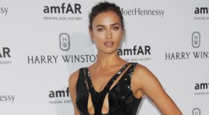 ¡Les hemos pillado! Irina Shayk y Bradley Cooper dan rienda suelta a su pasión en la playa