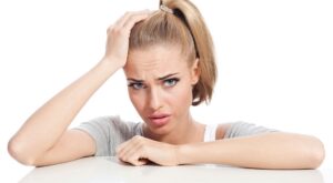 ¡Hay un bicho en mi pintalabios!