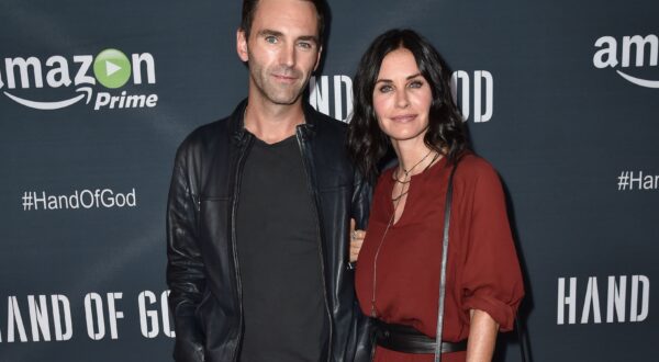 Courteney Cox se suma a la lista de operadas irreconocibles