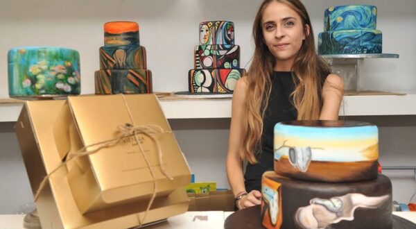 Descubre a la artista que recrea pinturas famosas sobre sus tartas