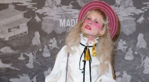 La nueva Lolita del pop internacional se consagra como peor look de la semana