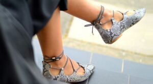 Lace up shoes: la nueva tendencia que pisa con fuerza