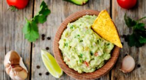 Mayonesa, kétchup, salsa de yogur… ¿Cuántas calorías tienen?