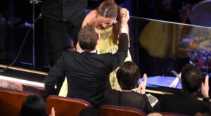 Los Oscar confirman la relación de Alicia Vikander y Michael Fassbender