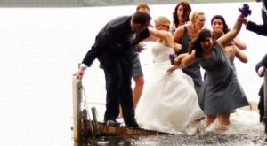 Horteras, extrañas y embarazosas: las 25 peores fotos de bodas-desastre para olvidar