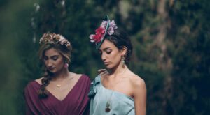 Guía para lucir una corona de flores