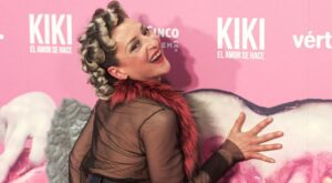 El peor look de la semana: el pin up tropical de Mariola Fuentes