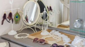 ¡Soluciones económicas y prácticas! 20 ideas DIY para organizar la bisutería