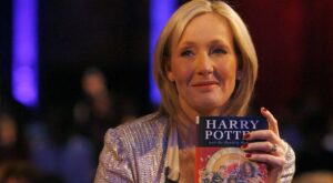 Día de las Escritoras: 11 mujeres que se hicieron pasar por hombres para escribir