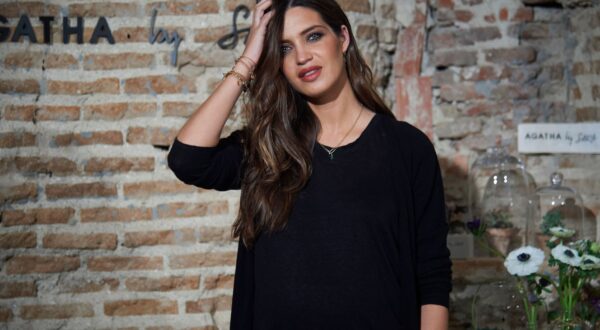 Sara Carbonero: la mujer que no habla pero publica todo