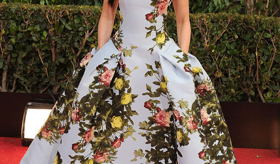 Las famosas se atreven con el flower power