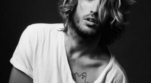 Así es Adrián Roma, el hombre que ha hecho sonreír a Ana Fernández