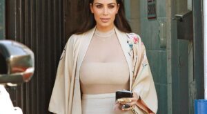 La falda embutida de Kim Kardashian, el peor look de la semana