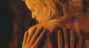 10 cosas que hacen más atractivas a las mujeres con tatuajes