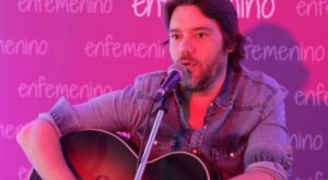 Así fue el #AcústicoVIP de Luis Ramiro en las oficinas de enfemenino