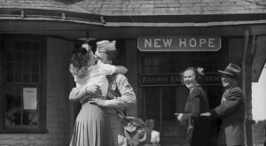 Amor en tiempos de guerra: 40 preciosas imágenes de parejas