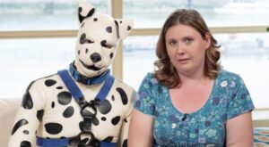 La última moda que arrasa en Reino Unido: Hombres-perros