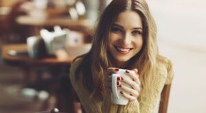 ¡Sonrisas frescas! 16 alimentos que te ayudan a combatir el mal aliento