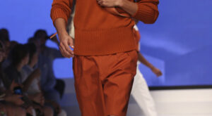 Elegancia y comodidad en los diseños de Ferragamo para la temporada estival de 2