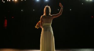 Una Miss es destituida de su título por ser madre