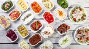 Los mezzes, las tapas mediterráneas con las que querrás empezar tus comidas