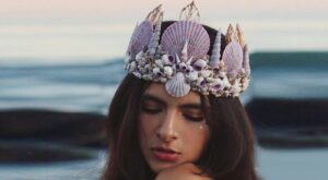 ¡Convertirse en sirena está permitido! Llegan las coronas de conchas