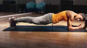 Abdominales isométricos: el comodín para conseguir un abdomen fuerte y plano