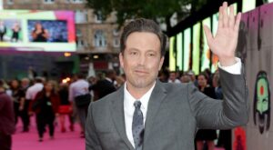 ¡Desastre en la sala de cirugía! Ben Affleck y otros famosos que se pasaron con las operaciones