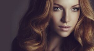 Mitos sobre la caída del cabello: ¿qué es cierto y qué no lo es?