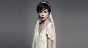 ¡Las melenas mini suben al altar! Peinados para novias con pelo corto