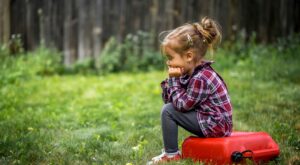 La llegada de un nuevo hermanito: 10 consejos de experto para hacer frente a los celos infantiles