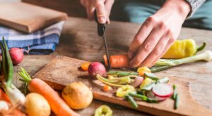 Tirar menos y ahorrar más: ¡10 increíbles trucos de cocina que no querrás dejar de probar!