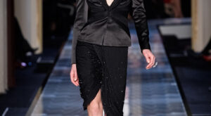 Versace da el pistoletazo de salida a París Alta Costura