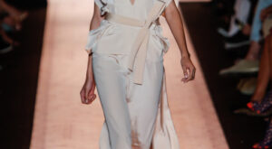 BCBG by Max Azria – New York Fashion Week P/V 2015