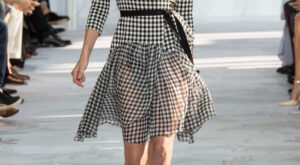 Diane von Furstenberg – New York Fashion Week P/V 2015