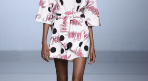 María Escoté – Mercedes Benz Fashion Week Madrid P/V 2015