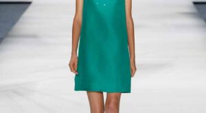 Monique Lhuillier: New York Fashion Week Primavera-Verano 2016