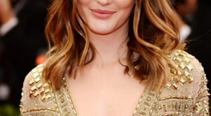 Rubio ceniza, el color fetiche de las celebs