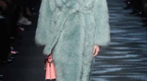 Blumarine otoño-invierno 2016/17