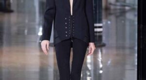 Anthony Vaccarello otoño-invierno 2016/17
