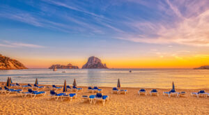 Las 30 mejores playas donde veranear en España