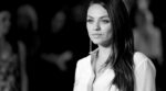 Mila Kunis, una feliz mamá orgullosa de sus curvas