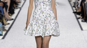 Giambattista Valli Primavera-Verano 2017