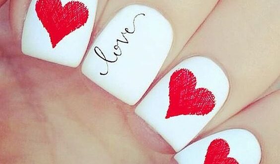 Manicura de San Valentín en Pinterest: ¡todo está en tus manos!